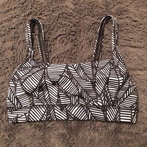 Lululemon Straight Up Athletic Sports Bra